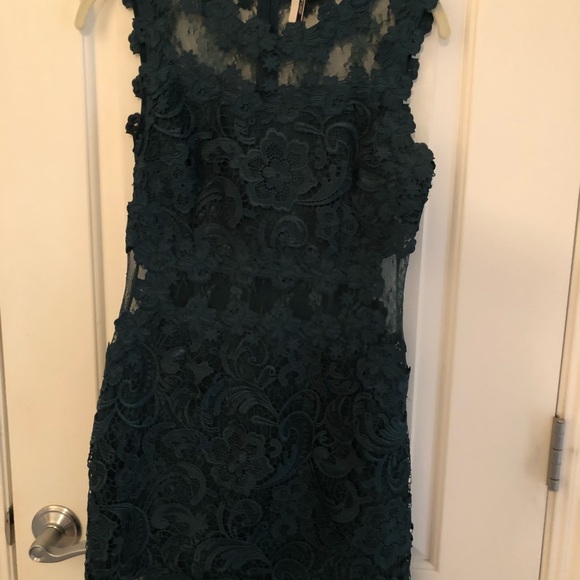 Topshop green lace mesh dress - Picture 2 of 4